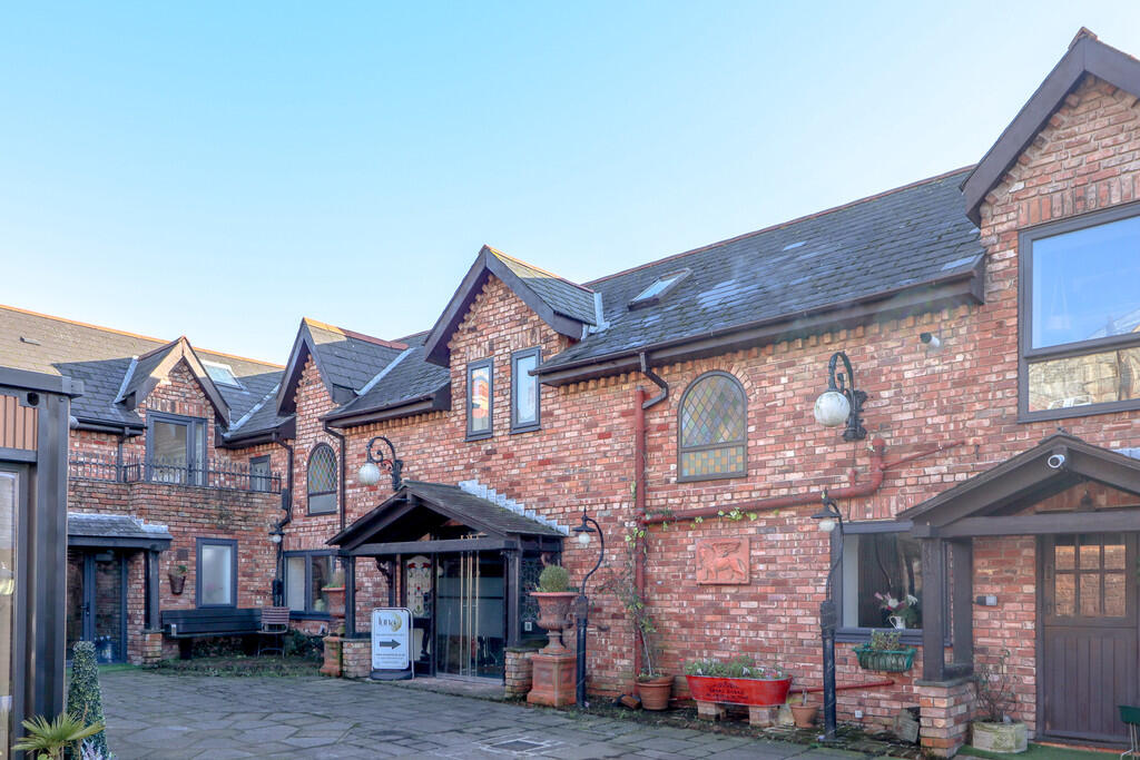 Additional image 12 of The Stables, Castleland Street, Barry.