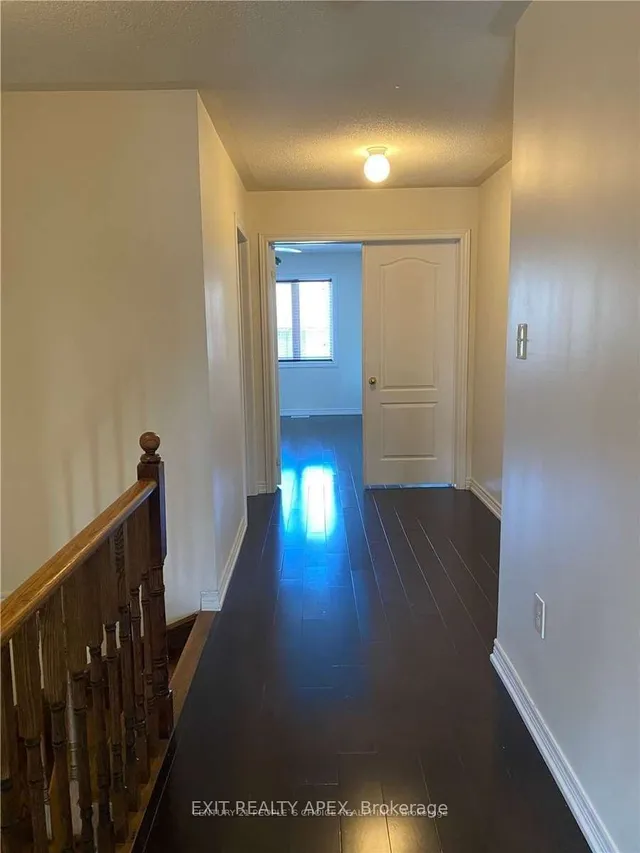 Additional image 10 of 343 Bussel Cres