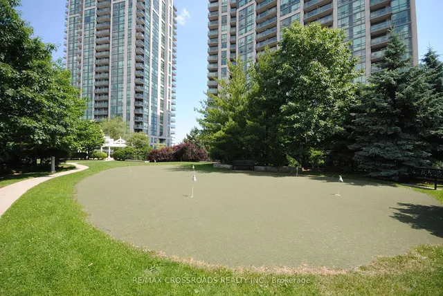 Additional image 33 of 68 Grangeway Ave Unit 503