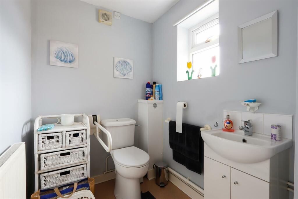 Additional image 11 of Glan-Y-Mor, Barry