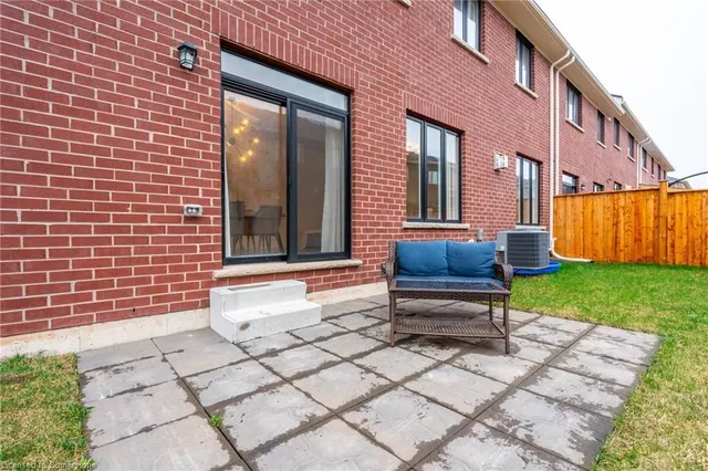 Additional image 40 of 45 Great Falls Blvd