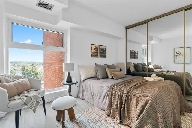 Additional image 23 of 20 Dean Park Rd Unit 715