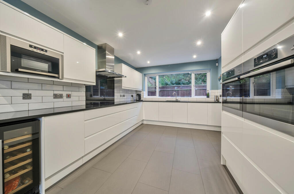 Additional image 5 of Southborough Road, Bromley, BR1