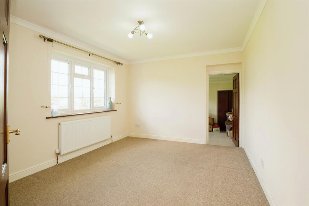 Additional image 16 of ., Llangan