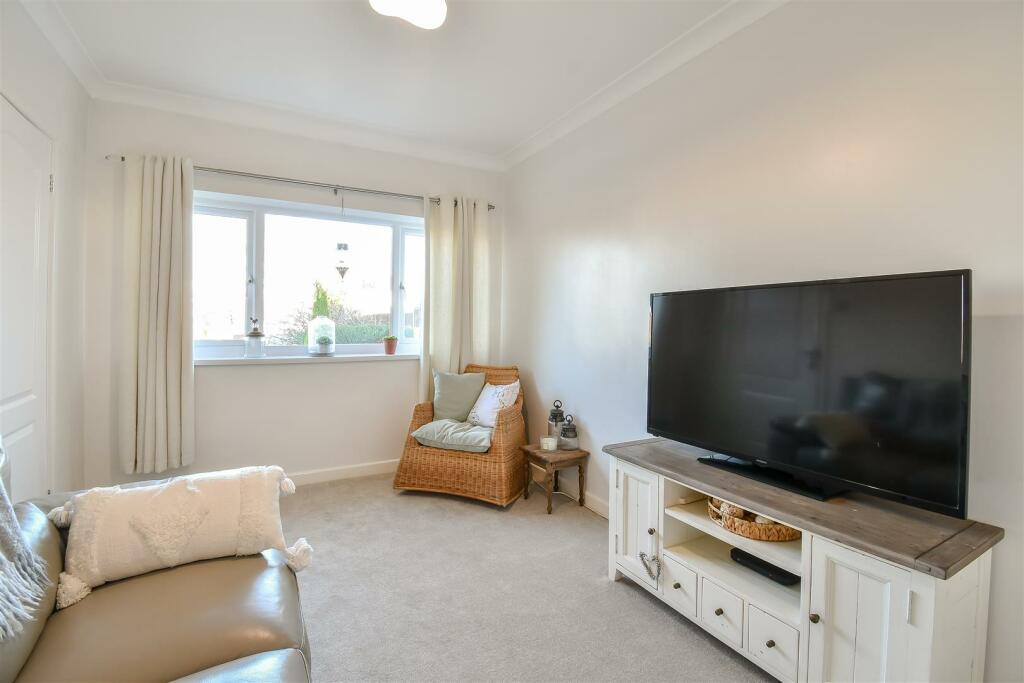 Additional image 6 of Highlight Lane, Barry