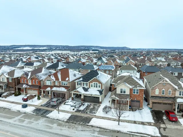 Additional image 38 of 395 Dymott Ave