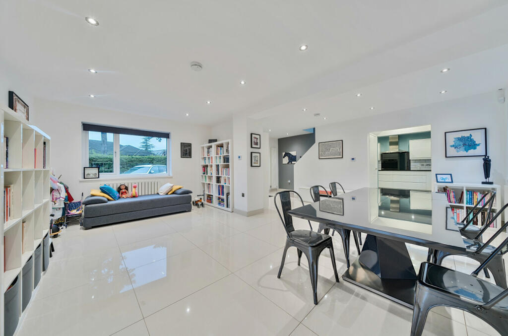 Additional image 31 of Southborough Road, Bromley, BR1