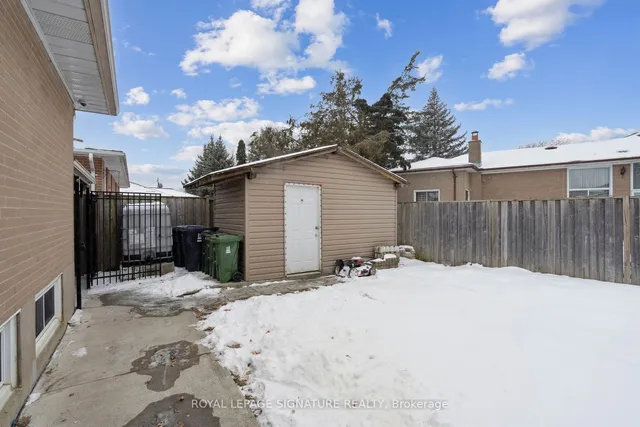 Additional image 40 of 48 Neapolitan Dr