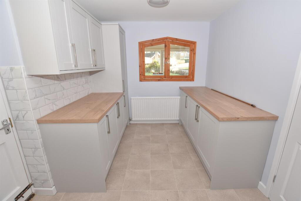 Additional image 5 of Arkwood Close, Spital