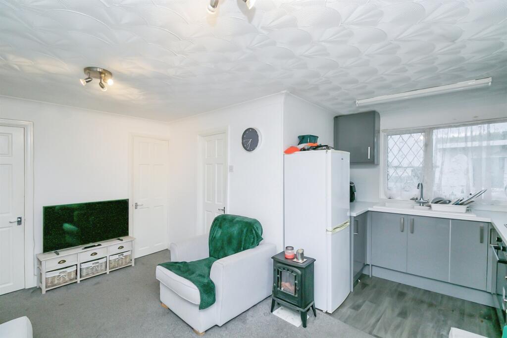 Additional image 11 of Fort Road, Lavernock, Penarth