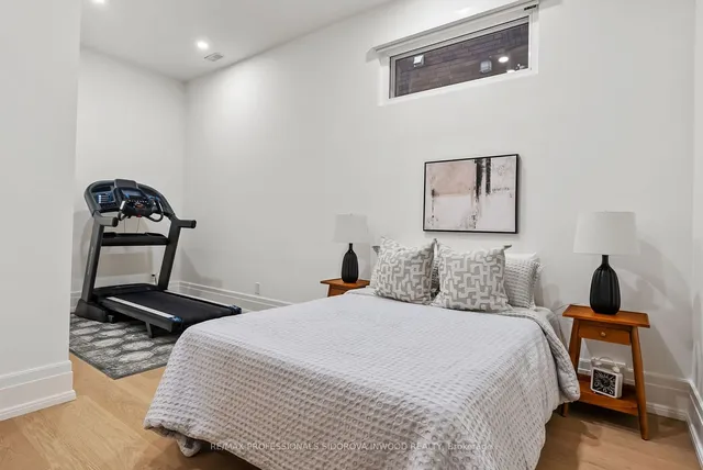 Additional image 35 of 19 The Palisades