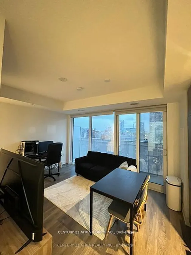 Primary image of 89 McGill St Unit 3112