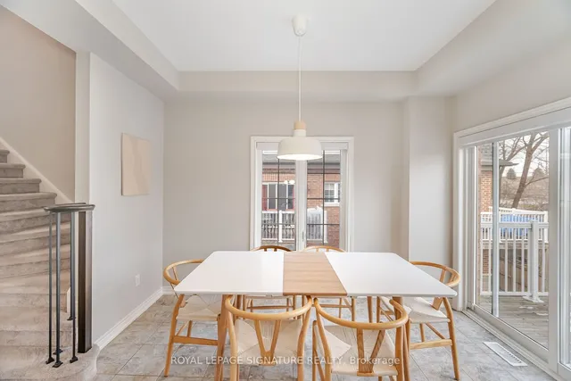 Additional image 29 of 2220 Queensway Dr Unit 15