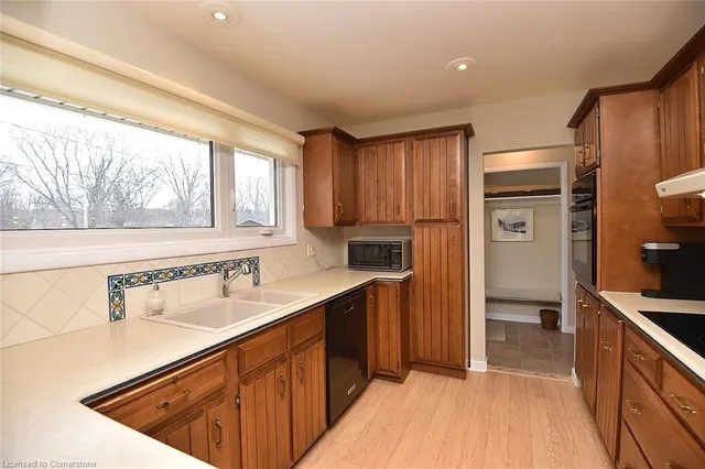 Additional image 18 of 16 Brentwood Dr