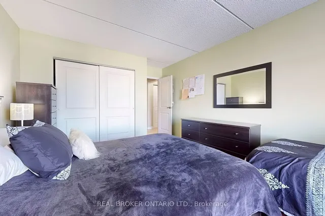 Additional image 24 of 2 GLAMORGAN Ave Unit 1012