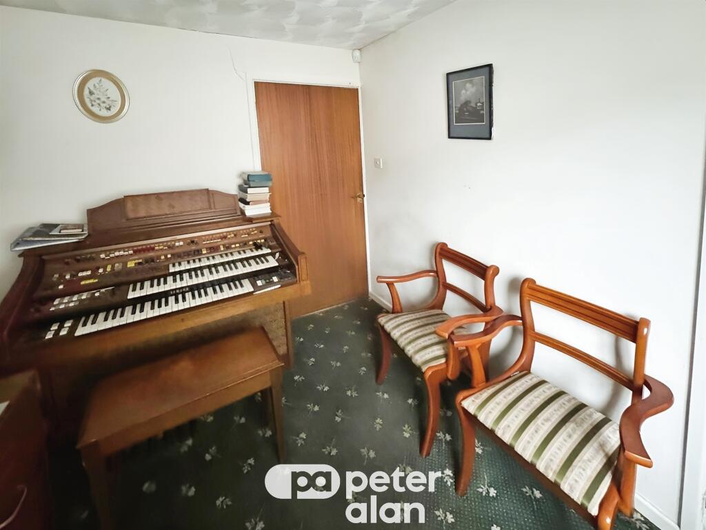 Additional image 11 of Mardy Crescent, CAERPHILLY