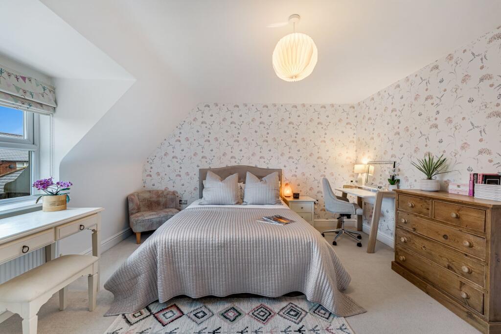 Additional image 22 of Spacious, Private, and Unrivalled Views Across Fields