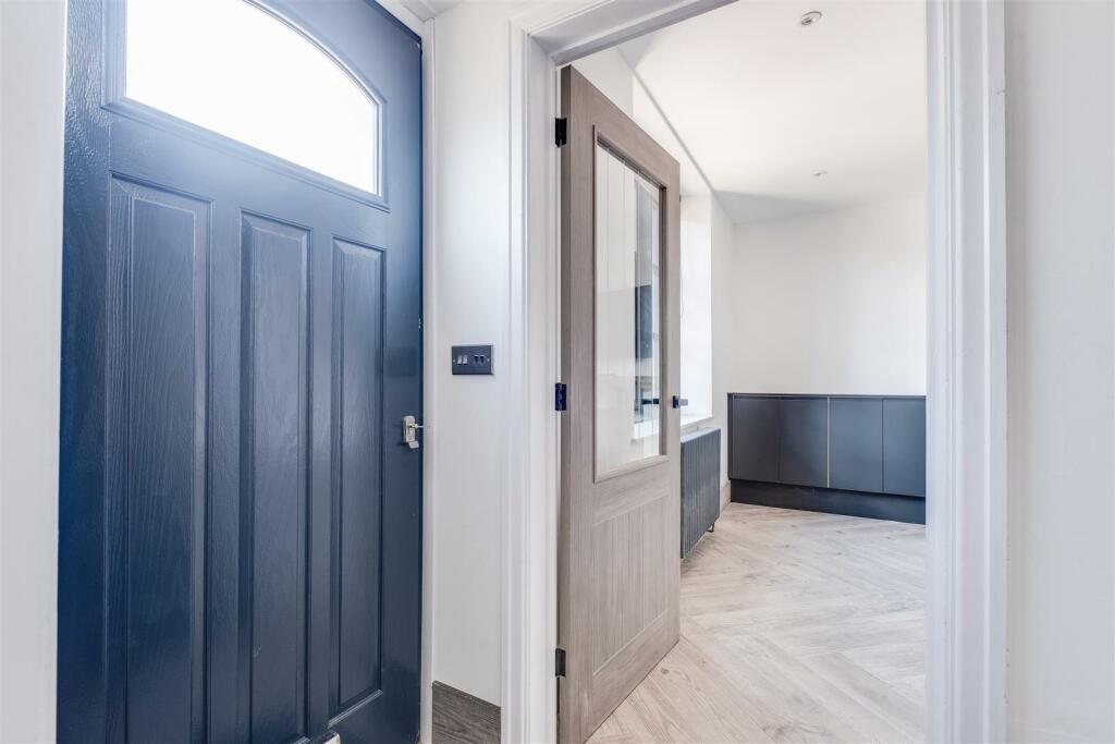 Additional image 28 of Burton Road, Little Neston, Cheshire