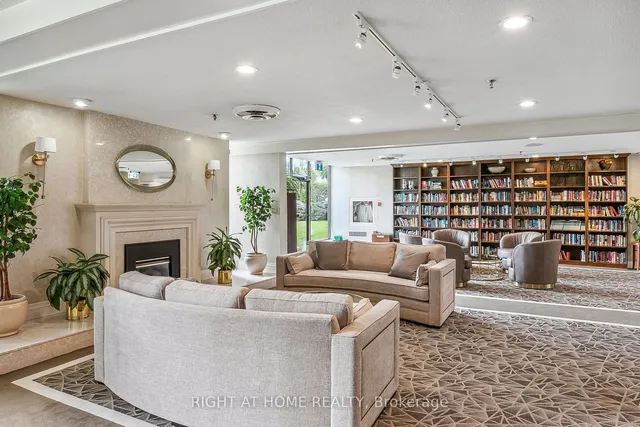 Additional image 33 of 55 Skymark Dr Unit 2704