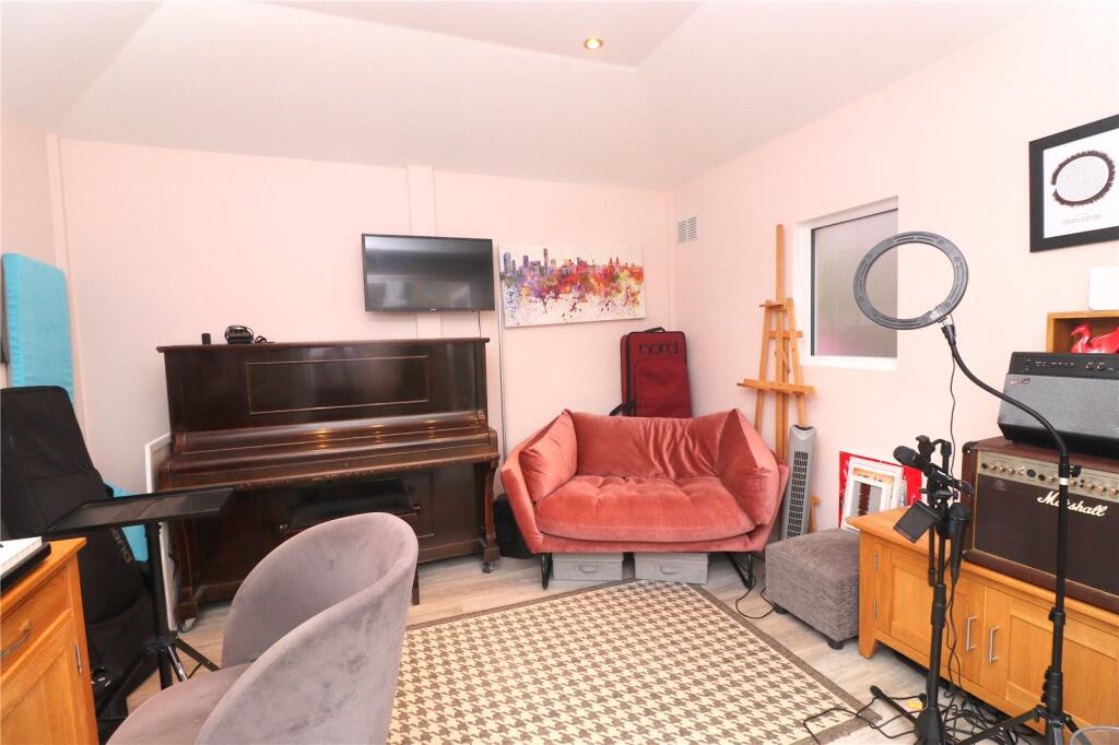 Additional image 18 of Crocus Avenue, Claughton, Wirral, CH41