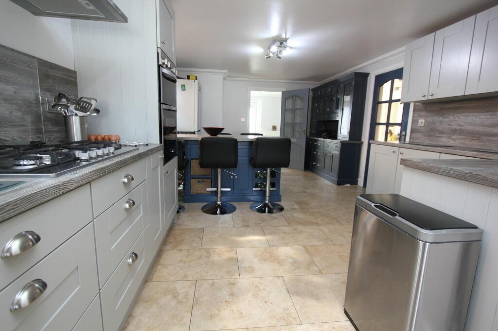 Additional image 30 of South View, Rhoose, CF62