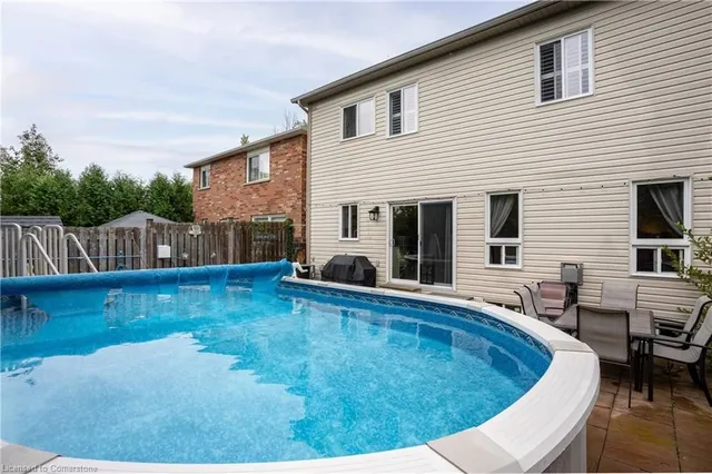 Additional image 41 of 93 Bradley Ave