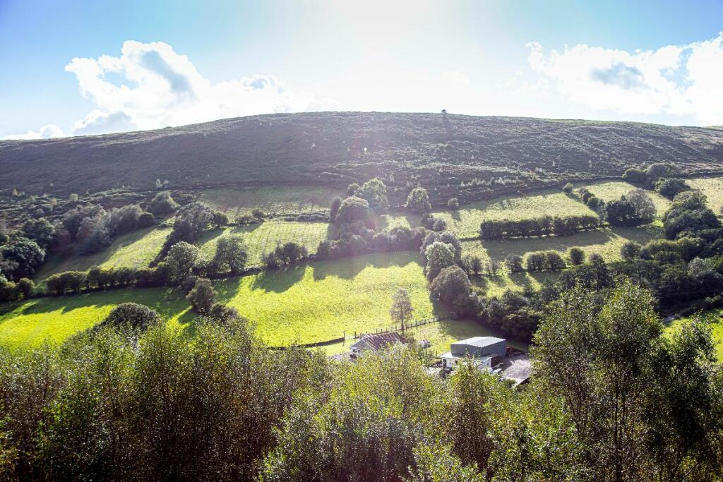 Additional image 73 of Ty'R-y-Wen Farm, Bedlinog, Treharris