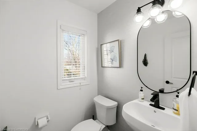 Additional image 23 of 2220 Queensway Dr Unit 13