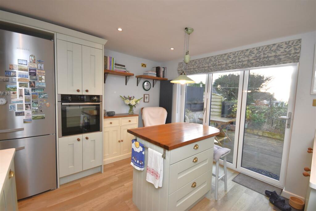 Additional image 10 of Well Lane, Ness, Neston