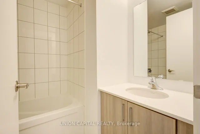 Additional image 15 of 23 CASE OOTES Dr