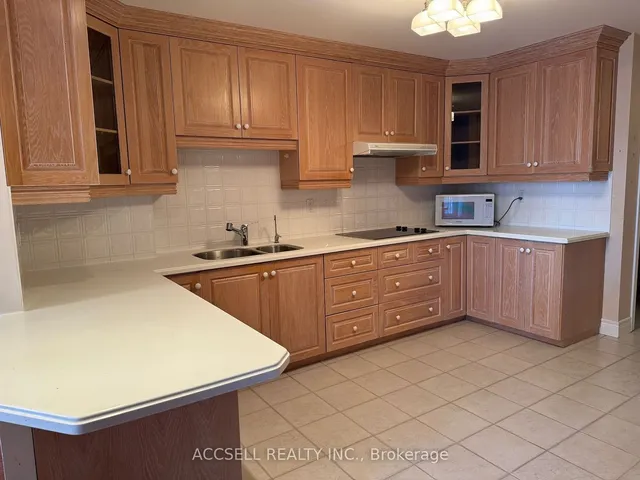 Additional image 4 of 30 Anglesey Blvd Unit 304