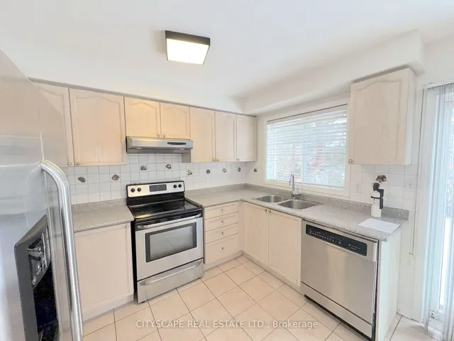 Additional image 6 of 1518 Swann Cres