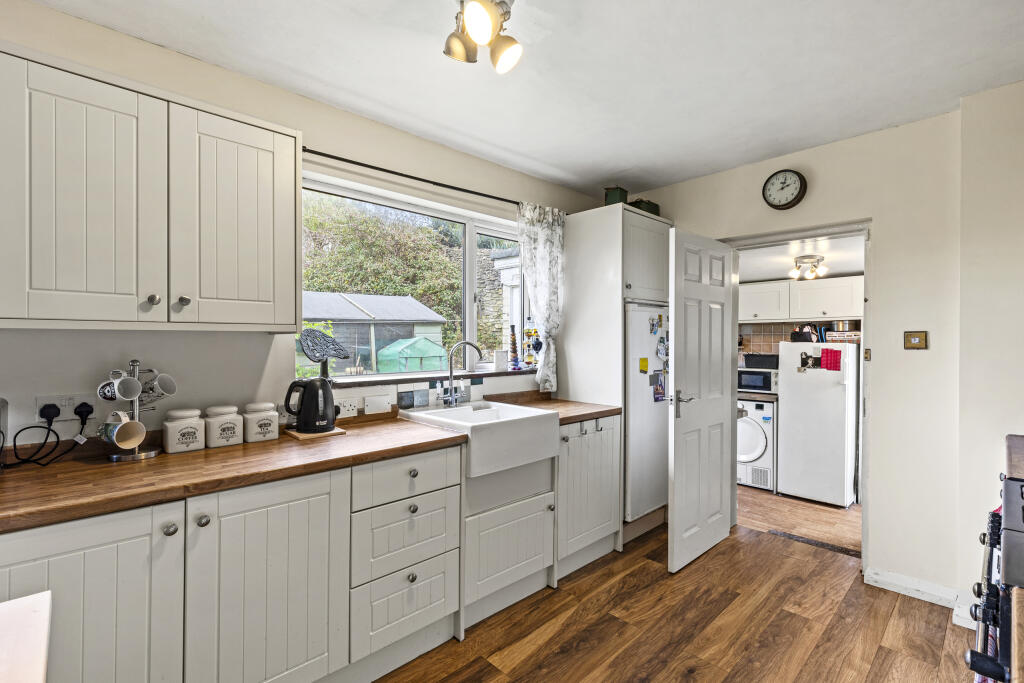 Additional image 5 of Palmwydd, Ogmore-by-Sea, Bridgend, CF32