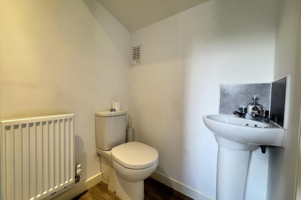 Additional image 11 of Lon Y Rheilffordd, Barry, South Glamorgan