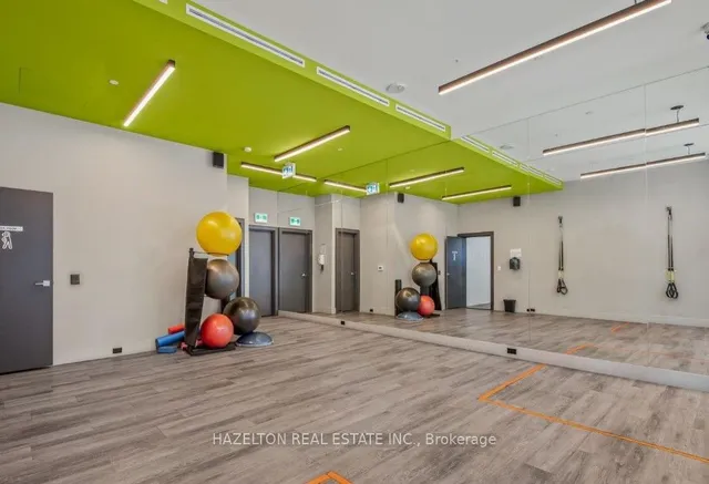 Additional image 28 of 15 Baseball Pl Unit 815