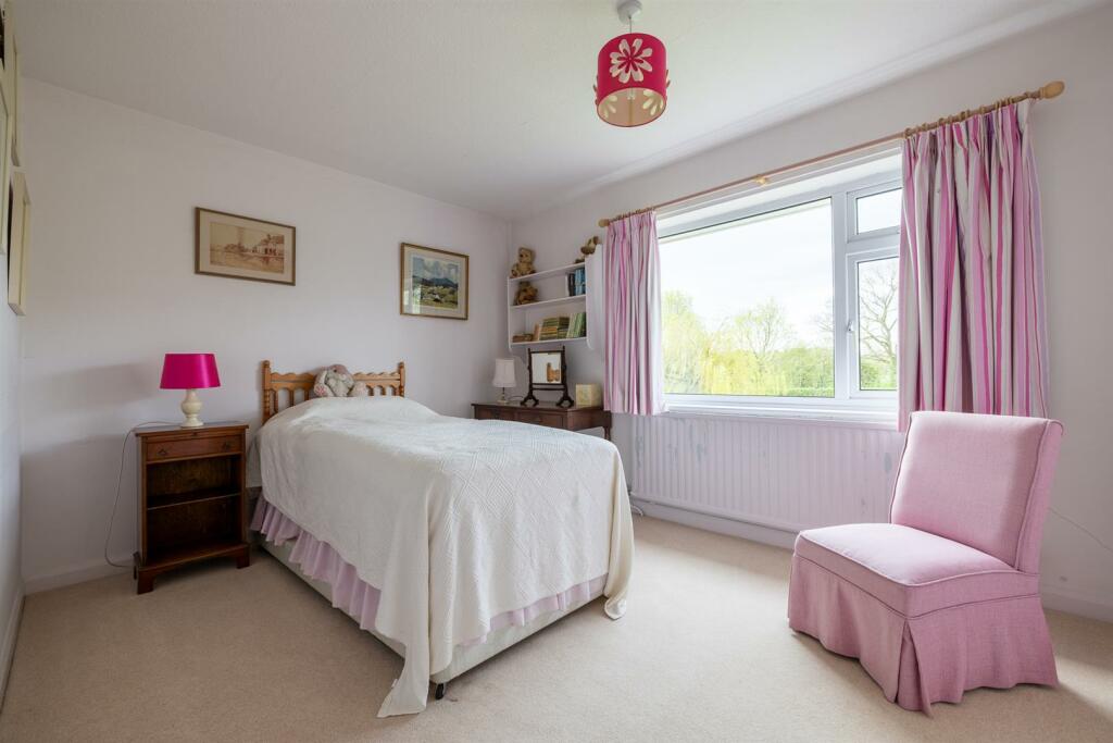 Additional image 25 of Hadlow Road, Willaston, Neston