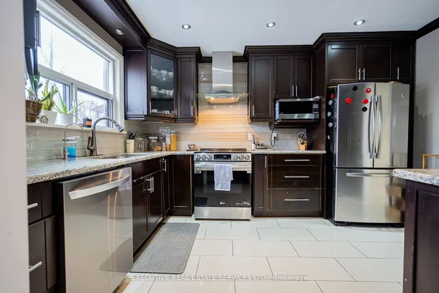 Additional image 14 of 47 Foxrun Ave