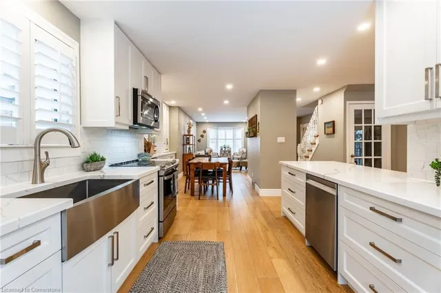 Additional image 18 of 371 Knightsbridge Cres