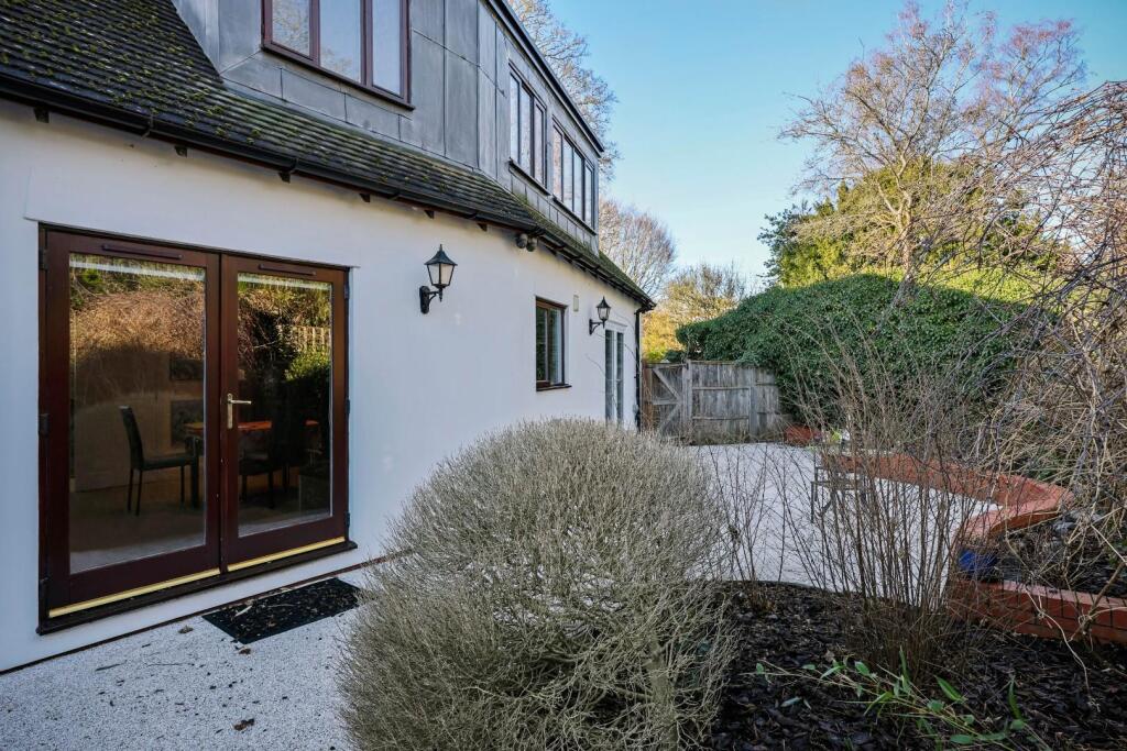 Additional image 17 of Spinney Drive, Great Shelford