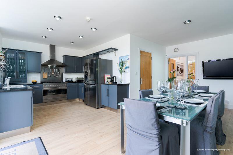 Additional image 11 of Penarth Portway, Penarth