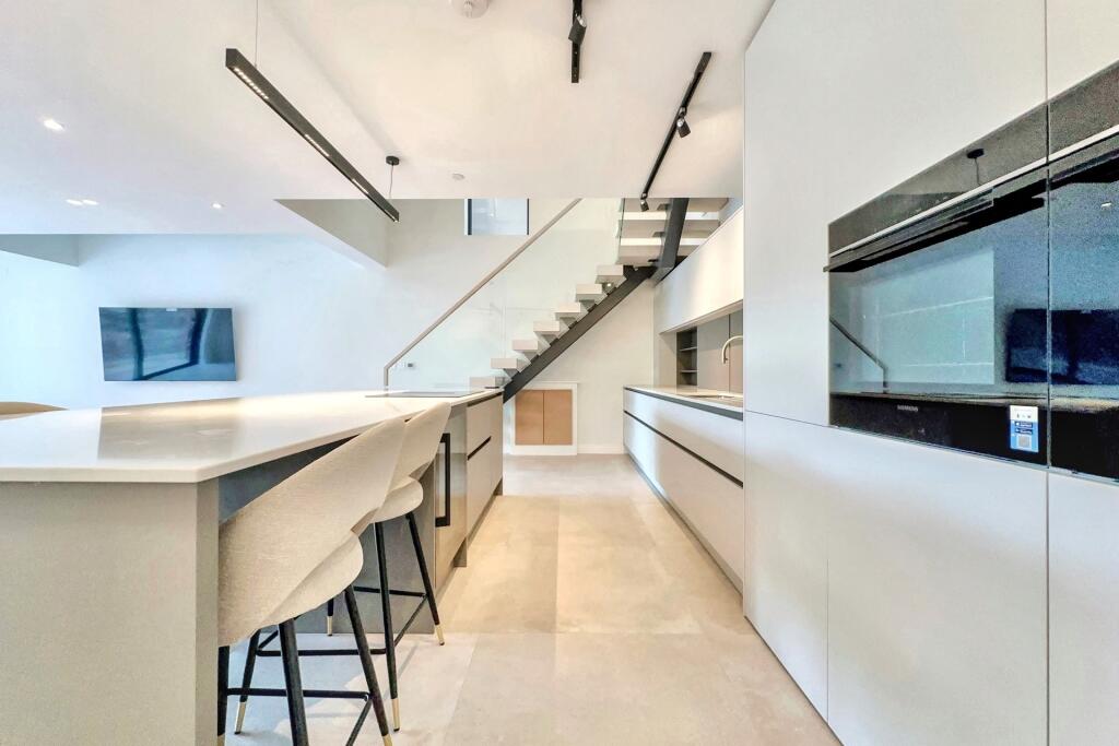 Additional image 10 of Lilliput