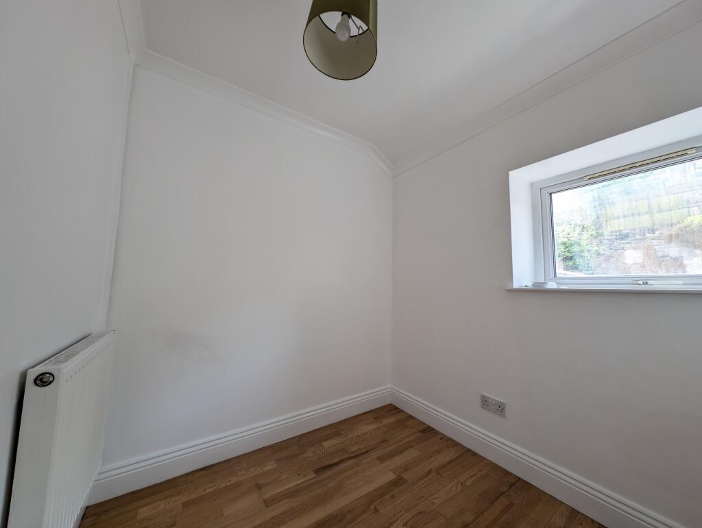 Additional image 43 of Oxford Street, Mountain Ash, CF45 3HB