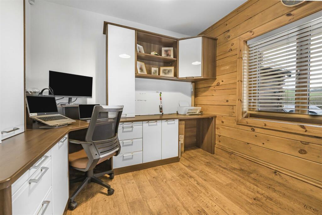 Additional image 5 of Oakmead Road, Meirios Valley