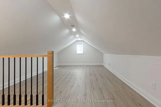 Additional image 20 of 961 Victoria Park Ave