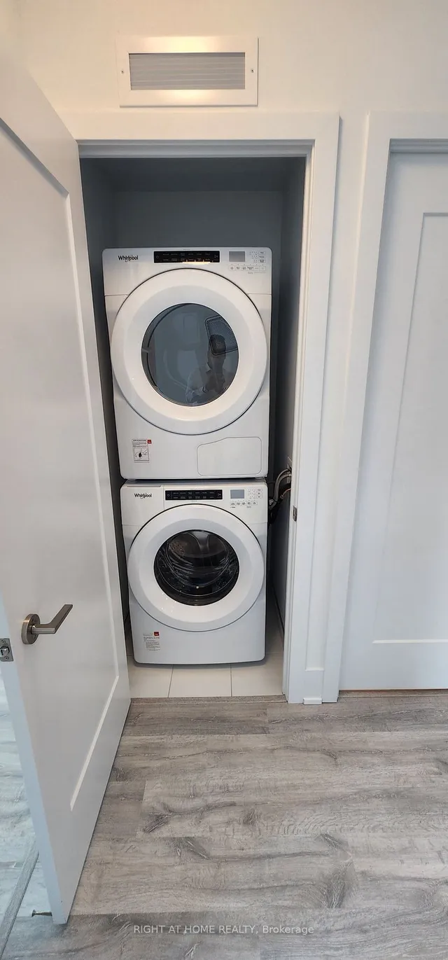 Additional image 38 of 470 Front St Unit 1015