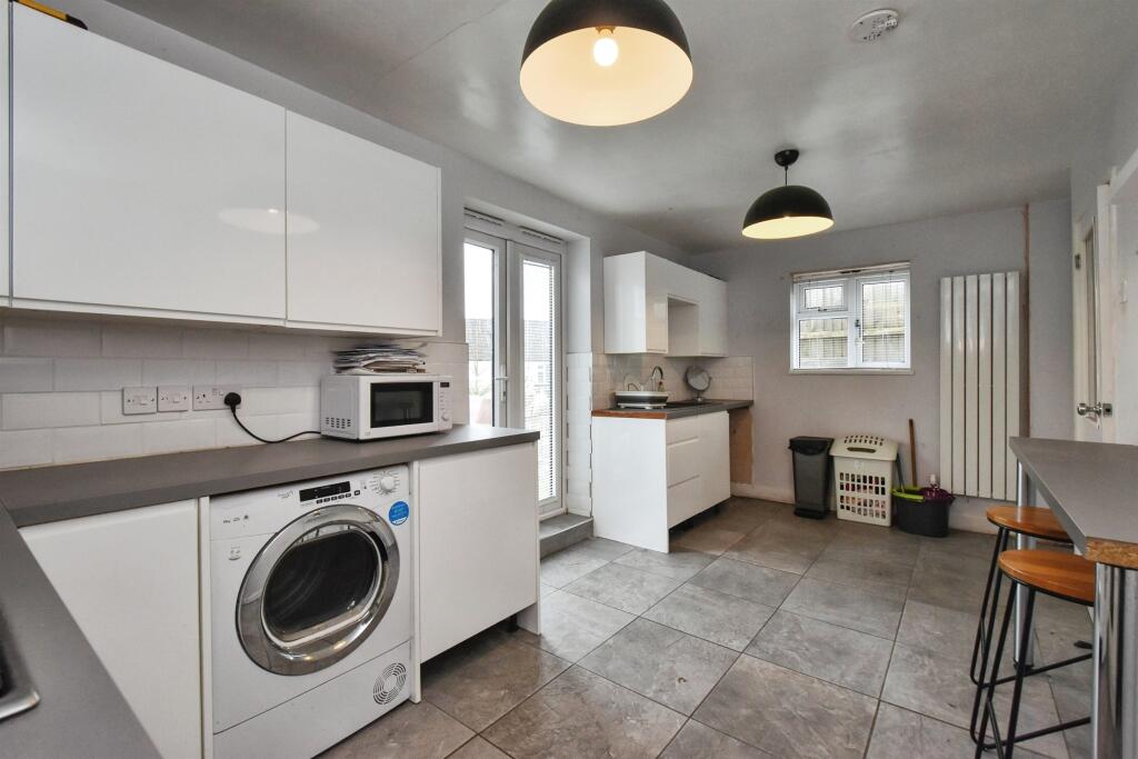 Additional image 17 of Heol Scwrfa, MERTHYR TYDFIL