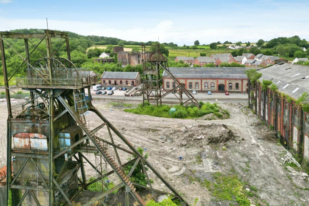 Additional image 16 of Winding Wheel Lane, Penallta, Hengoed