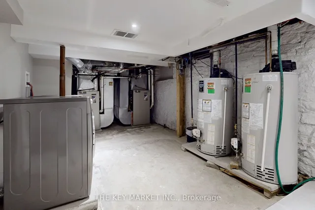 Additional image 34 of 1078 Dovercourt Rd