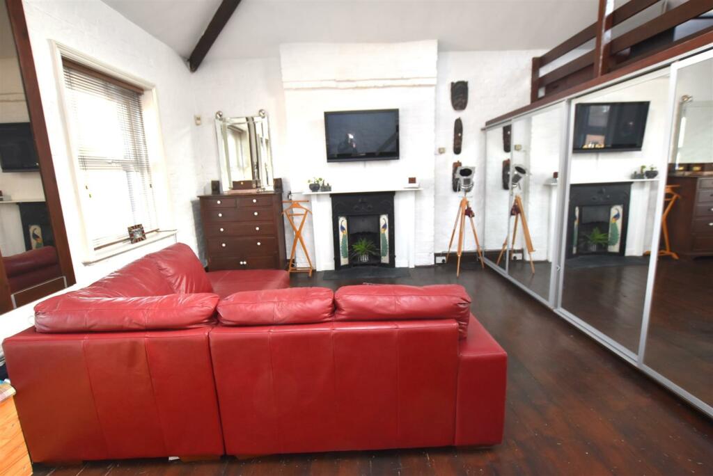 Additional image 31 of Christchurch Road, Oxton