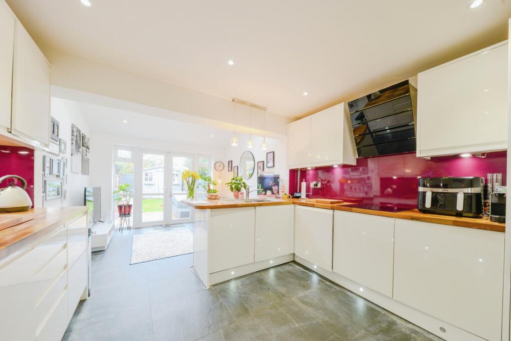 Additional image 11 of The leys, St Albans, AL4